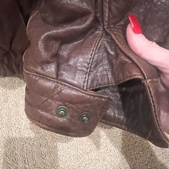 Men's Classic Brown 100% Leather Bomber Jacket - Picture 12 of 17